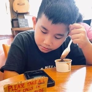 Meet your Posher, Yan